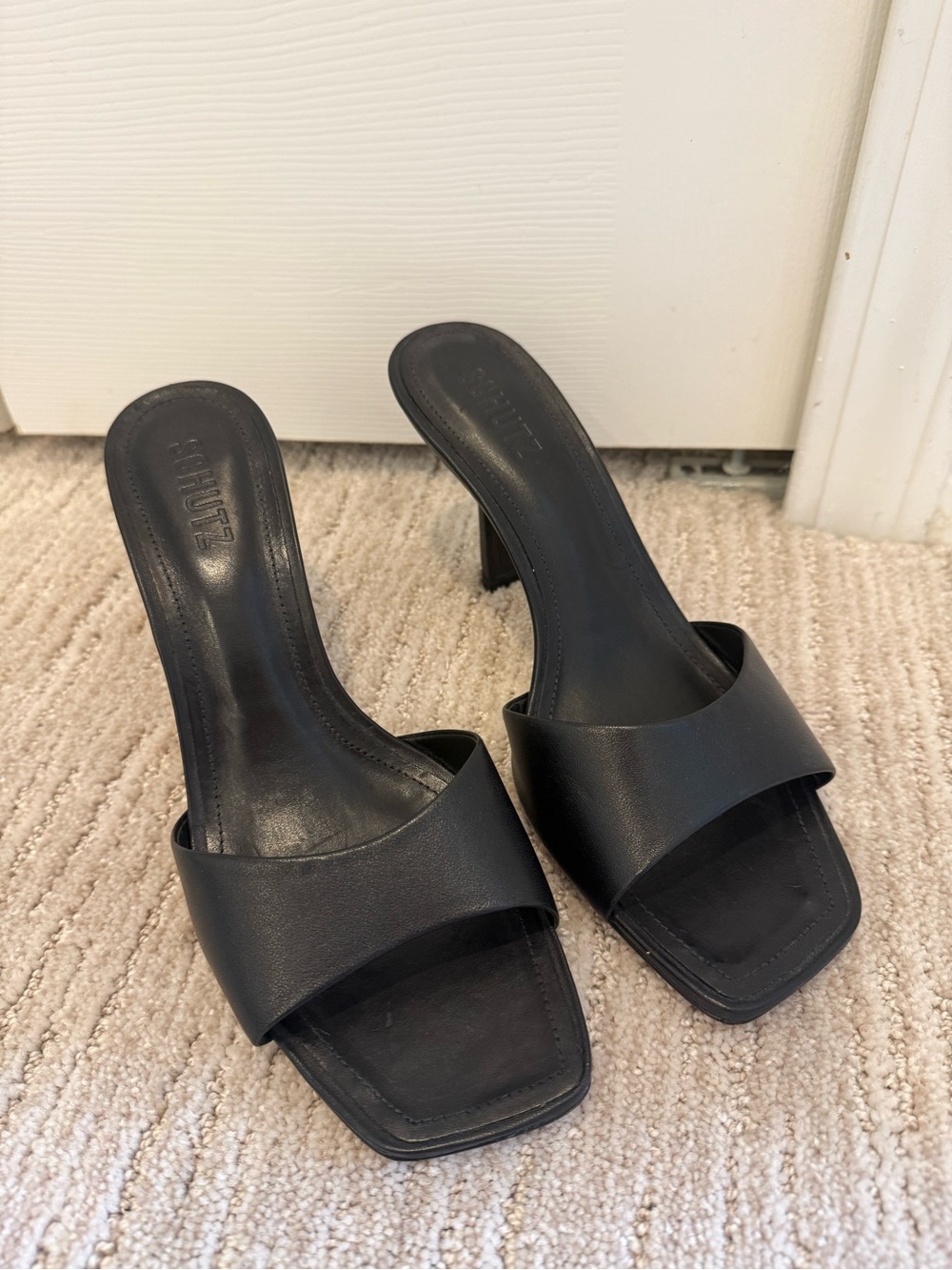 SCHUTZ Black Leather Square-Toe Slide Mules